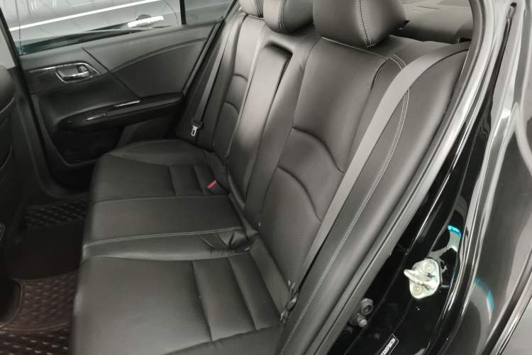 Used Honda Accord 2015 2.4L EX Luxury Edition Left Rear Seat