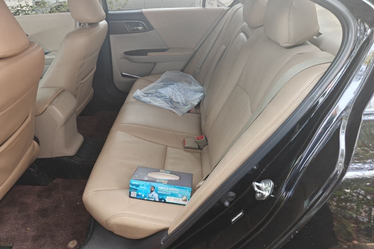 Used Honda Accord 2015 2.0L LX Comfort Edition Left Rear Seat