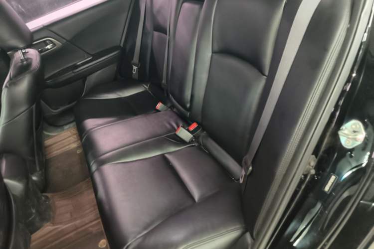 Used Honda Accord 2015 2.0L LX Comfort Edition Left Rear Seat