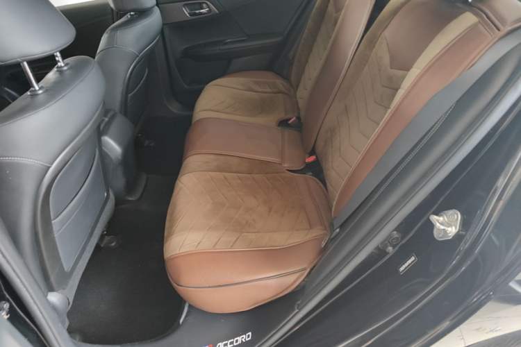 Used Honda Accord 2015 2.0L EX Luxury Edition Left Rear Seat