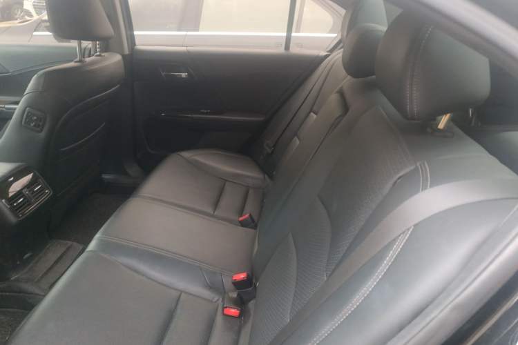 Used Honda Accord 2015 2.4L EX Luxury Edition Left Rear Seat
