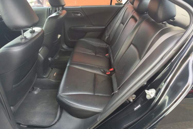 Used Honda Accord 2015 2.0L LX Comfort Edition Left Rear Seat