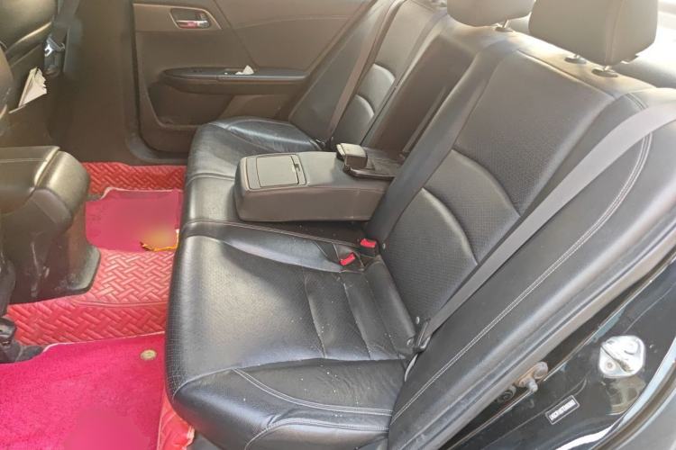Used Honda Accord 2015 2.0L EX Luxury Edition Left Rear Seat
