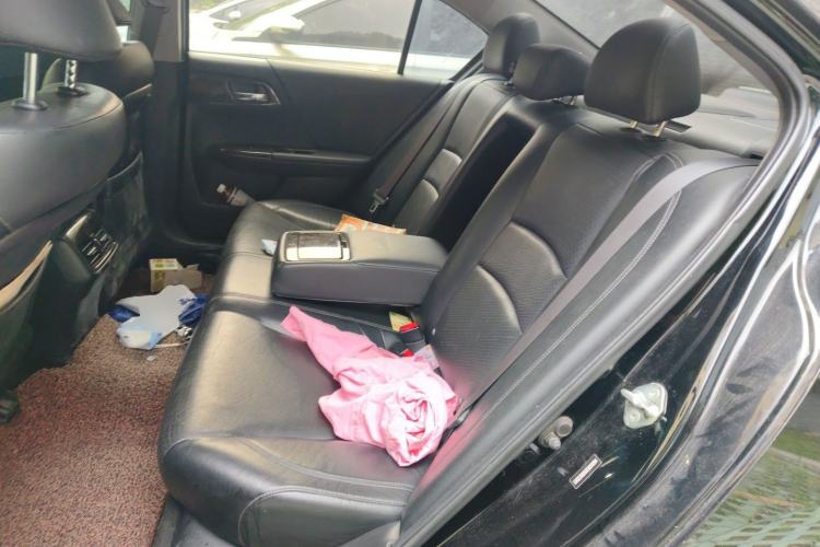 Used Honda Accord 2015 2.4L EX Luxury Edition Left Rear Seat