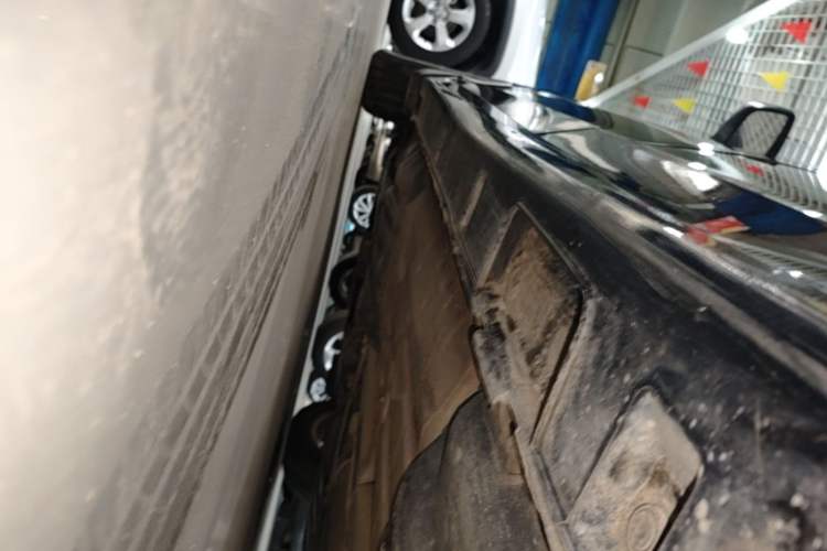Used Honda Accord 2015 2.0L LX Comfort Edition Left Side Sill