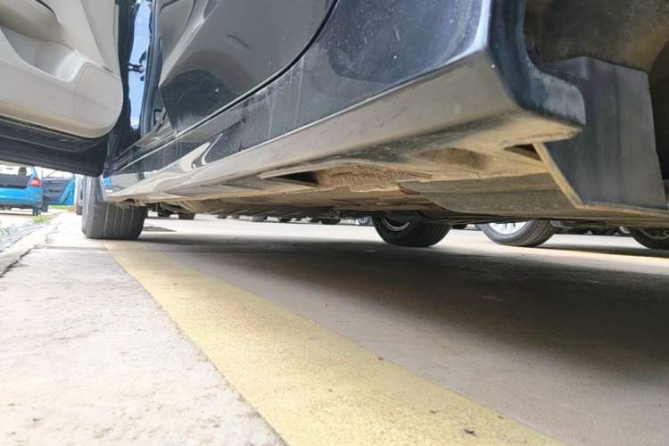 Used Honda Accord 2015 2.0L LX Comfort Edition Left Side Sill