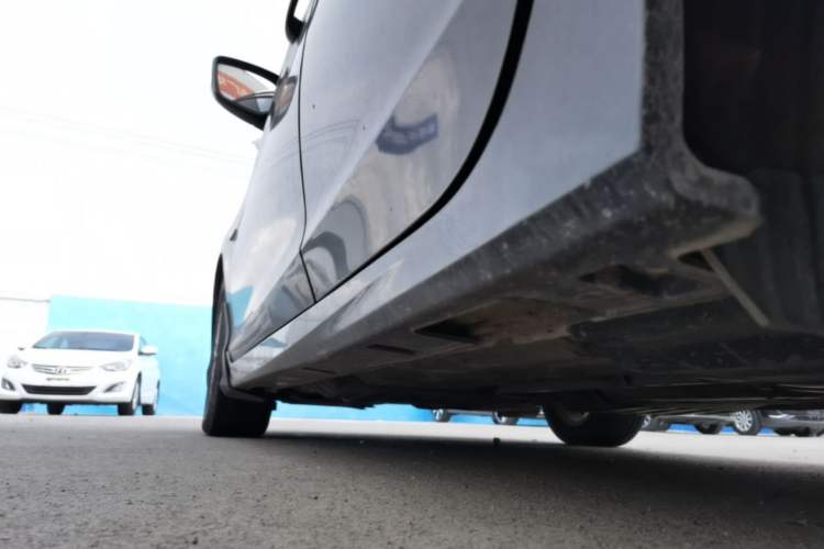 Used Honda Accord 2015 2.0L LX Comfort Edition Left Side Sill