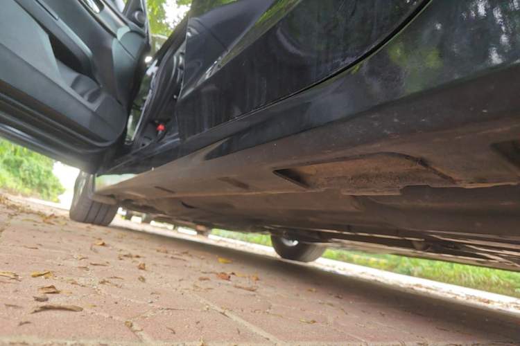 Used Honda Accord 2015 2.0L LX Comfort Edition Left Side Sill