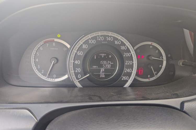 Used Honda Accord 2015 2.0L LXS Elite Edition Odometer Close Up