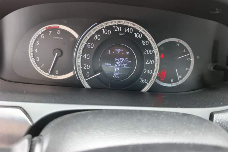 Used Honda Accord 2015 2.0L LXS Elite Edition Odometer Close Up