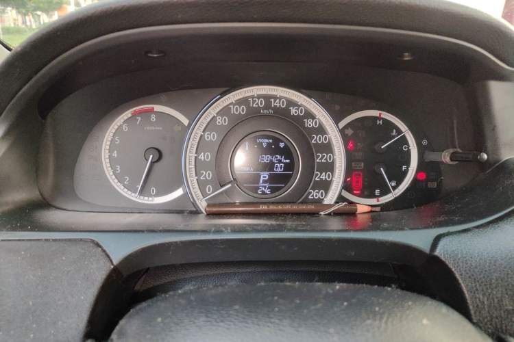 Used Honda Accord 2015 2.4L EX Luxury Edition Odometer Close Up