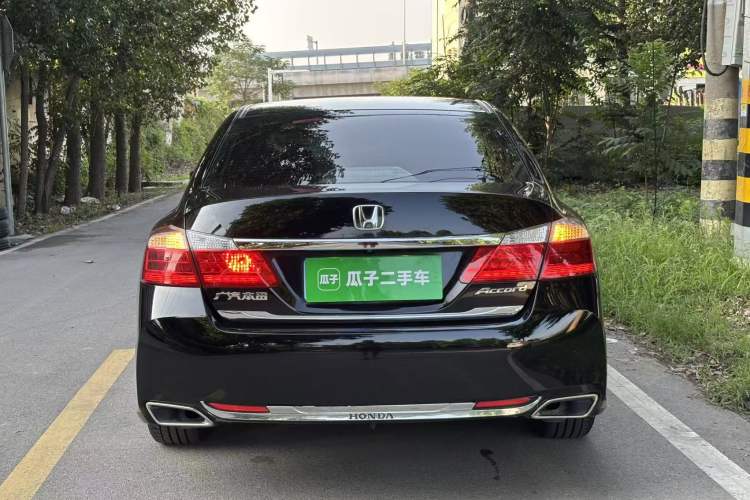 Used Honda Accord 2015 2.0L LX Comfort Edition Rear