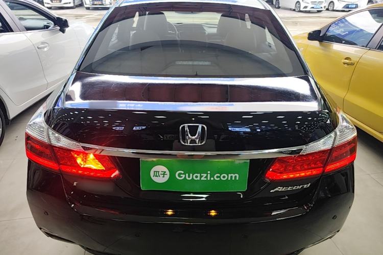 Used Honda Accord 2015 2.0L LX Comfort Edition Rear