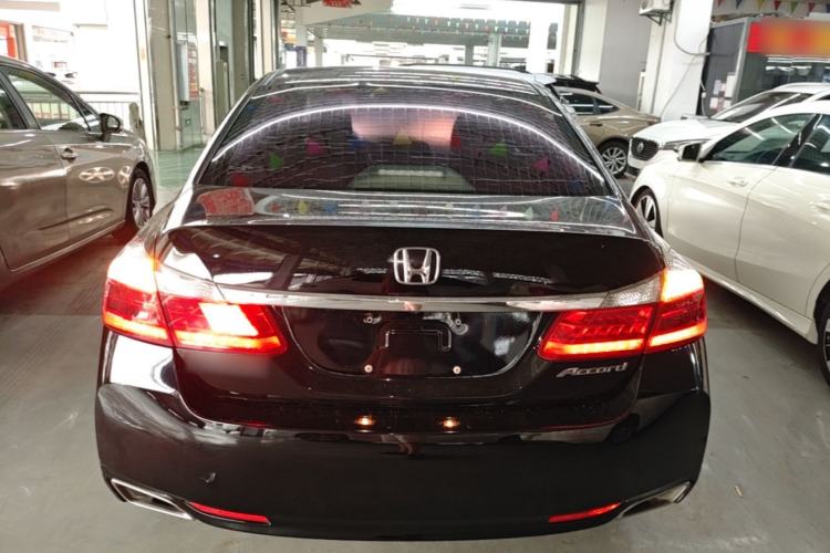 Used Honda Accord 2015 2.0L LX Comfort Edition Rear