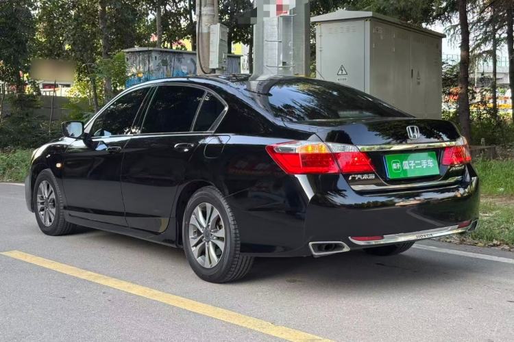 Used Honda Accord 2015 2.0L LX Comfort Edition Rear Left 45 Deg