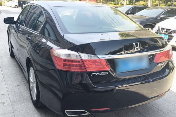 Used Honda Accord 2015 2.4L EX Luxury Edition Rear Left 45 Deg