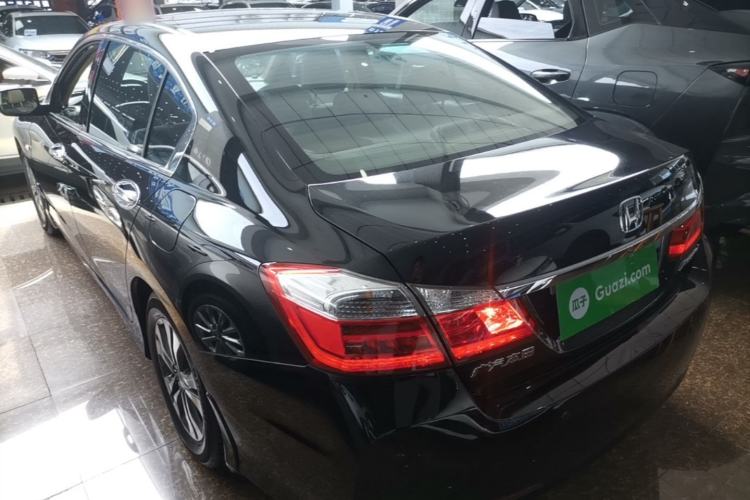 Used Honda Accord 2015 2.0L LXS Elite Edition Rear Left 45 Deg