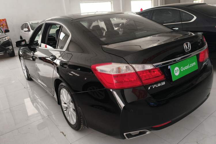 Used Honda Accord 2015 2.4L EX Luxury Edition Rear Left 45 Deg