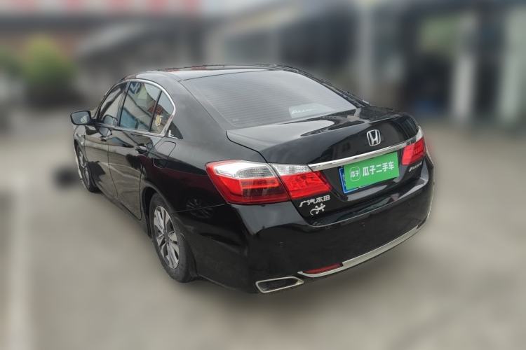 Used Honda Accord 2015 2.0L LX Comfort Edition Rear Left 45 Deg