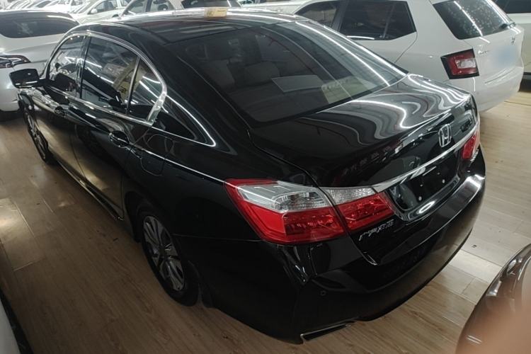 Used Honda Accord 2015 2.0L LX Comfort Edition Rear Left 45 Deg