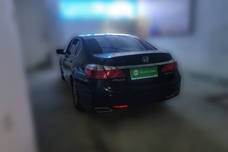 Used Honda Accord 2015 2.0L EX Luxury Edition Rear Left 45 Deg