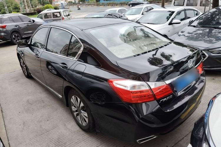 Used Honda Accord 2015 2.0L LX Comfort Edition Rear Left 45 Deg