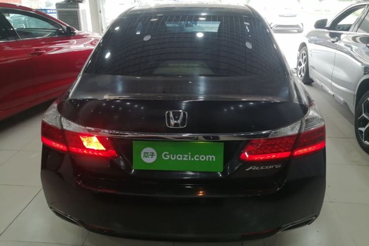 Used Honda Accord 2015 2.0L LX Comfort Edition Rear