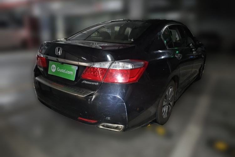 Used Honda Accord 2015 2.0L LX Comfort Edition Rear Right 45 Deg