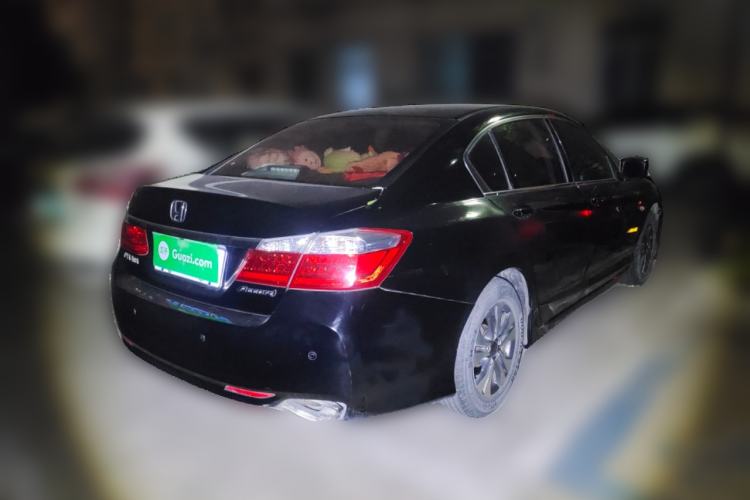 Used Honda Accord 2015 2.0L LX Comfort Edition Rear Right 45 Deg