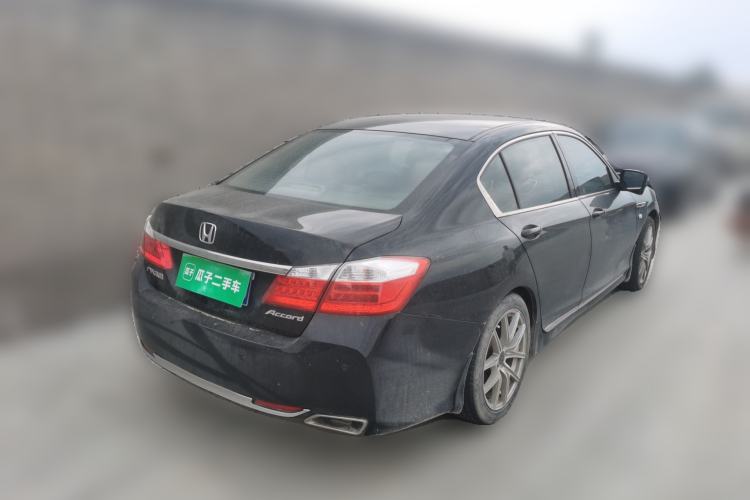 Used Honda Accord 2015 2.0L LX Comfort Edition Rear Right 45 Deg