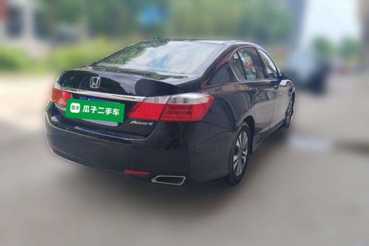 Used Honda Accord 2015 2.0L LX Comfort Edition Rear Right 45 Deg