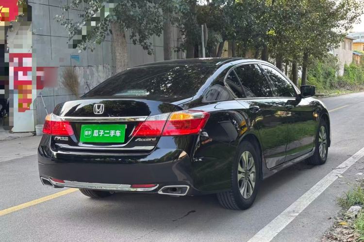 Used Honda Accord 2015 2.0L LX Comfort Edition Rear Right 45 Deg