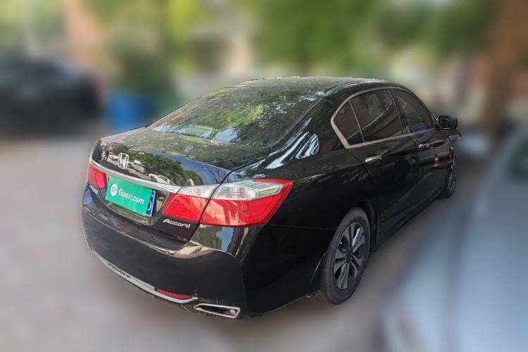 Used Honda Accord 2015 2.0L LX Comfort Edition Rear Right 45 Deg