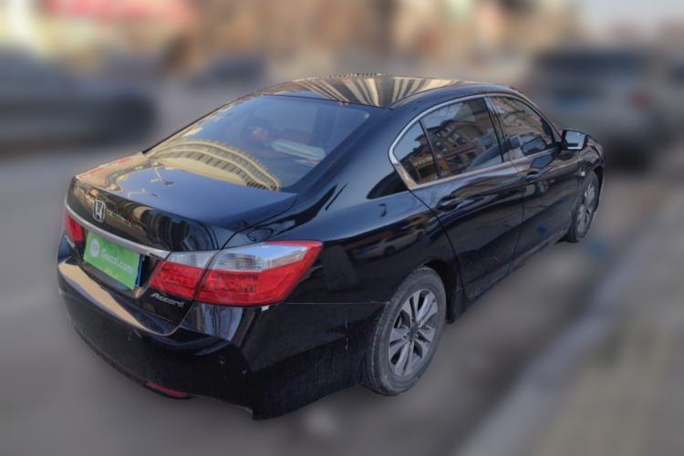 Used Honda Accord 2015 2.0L LX Comfort Edition Rear Right 45 Deg
