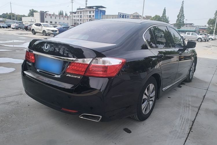 Used Honda Accord 2015 2.0L LXS Elite Edition Rear Right 45 Deg