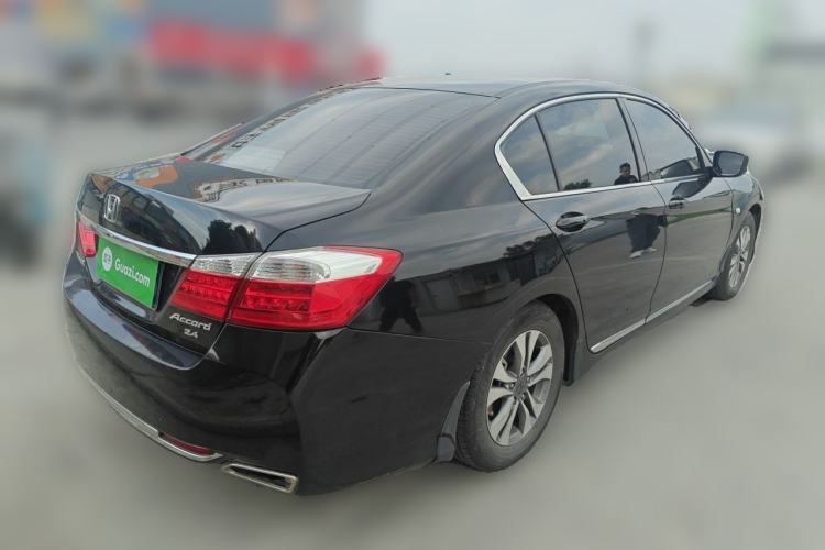 Used Honda Accord 2015 2.0L LX Comfort Edition Rear Right 45 Deg