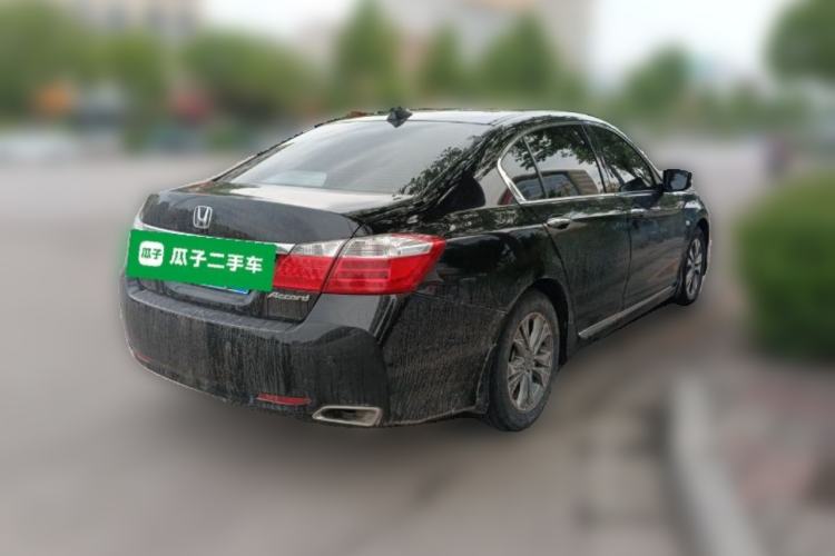Used Honda Accord 2015 2.0L LX Comfort Edition Rear Right 45 Deg