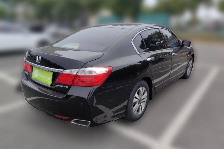 Used Honda Accord 2015 2.0L LX Comfort Edition Rear Right 45 Deg