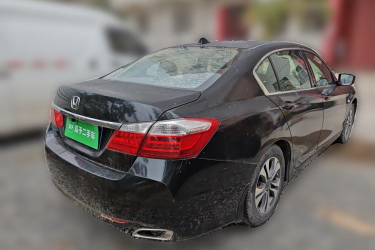 Used Honda Accord 2015 2.0L LX Comfort Edition Rear Right 45 Deg