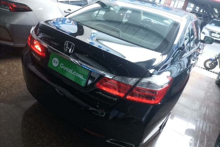 Used Honda Accord 2015 2.0L LXS Elite Edition Rear Right 45 Deg
