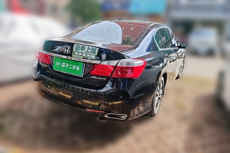 Used Honda Accord 2015 2.0L LX Comfort Edition Rear Right 45 Deg