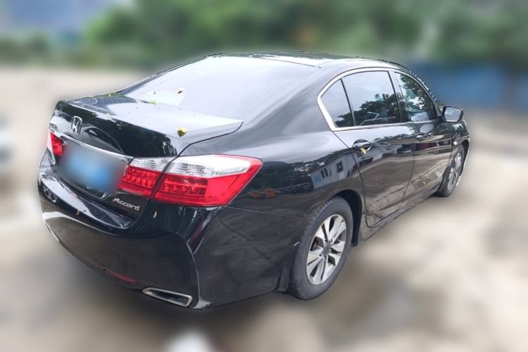 Used Honda Accord 2015 2.0L LX Comfort Edition Rear Right 45 Deg