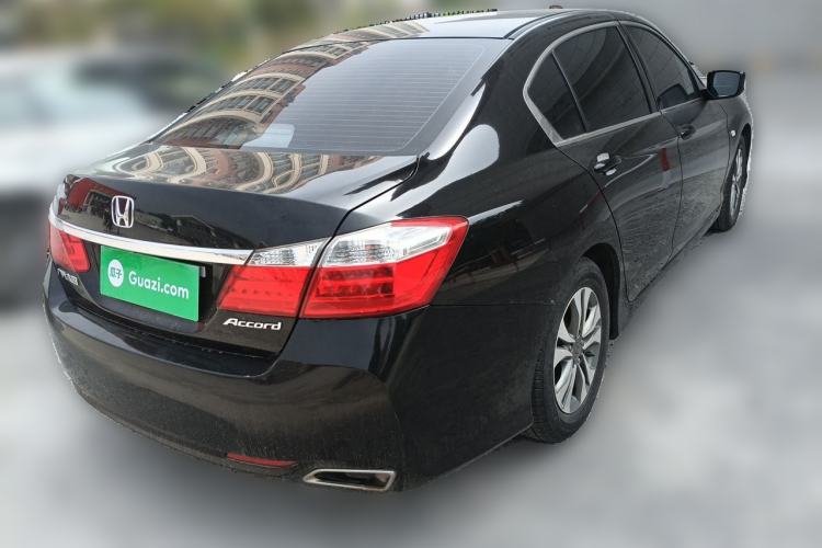 Used Honda Accord 2015 2.0L LX Comfort Edition Rear Right 45 Deg