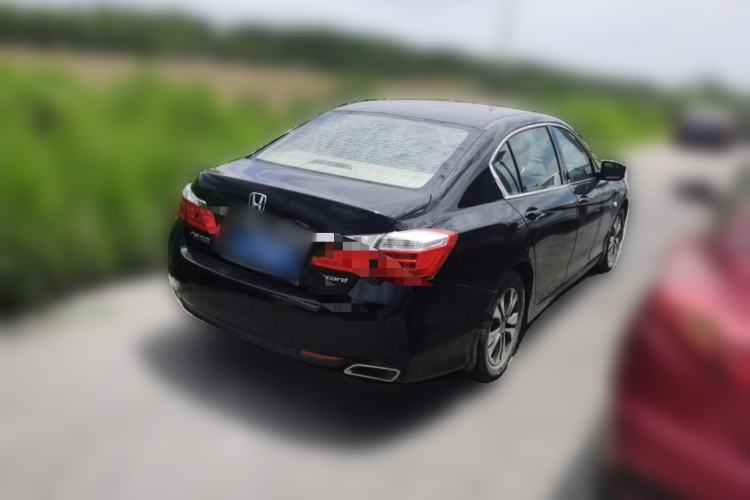 Used Honda Accord 2015 2.0L LX Comfort Edition Rear Right 45 Deg