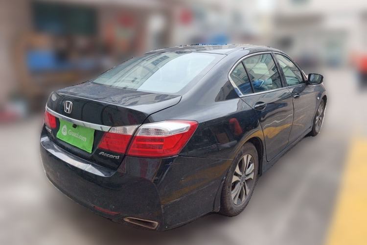 Used Honda Accord 2015 2.0L LX Comfort Edition Rear Right 45 Deg