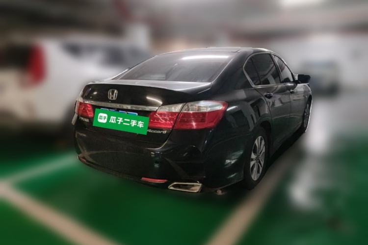 Used Honda Accord 2015 2.0L LX Comfort Edition Rear Right 45 Deg