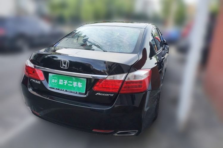 Used Honda Accord 2015 2.0L LX Comfort Edition Rear Right 45 Deg