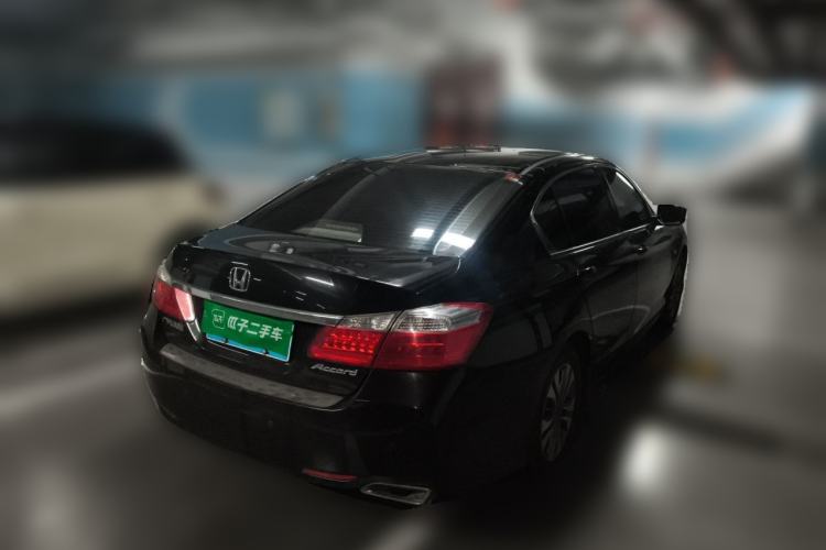 Used Honda Accord 2015 2.0L LX Comfort Edition Rear Right 45 Deg