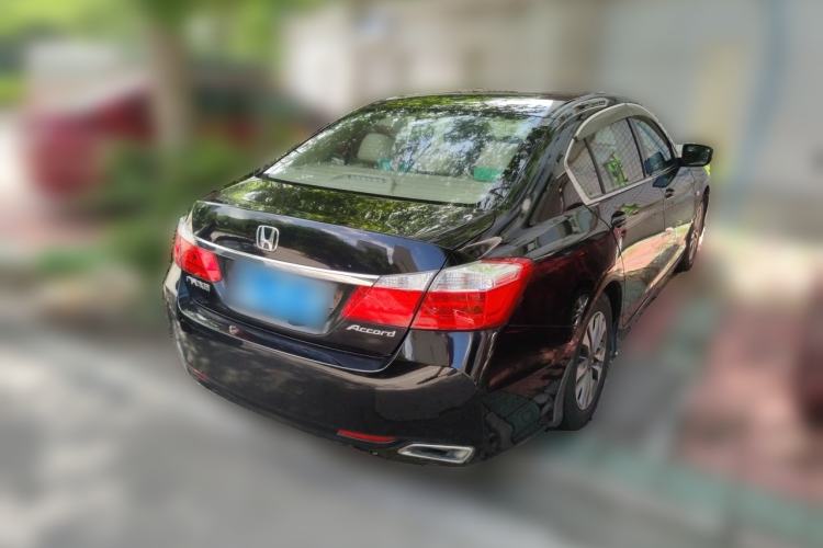 Used Honda Accord 2015 2.0L LX Comfort Edition Rear Right 45 Deg