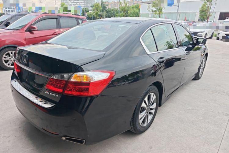 Used Honda Accord 2015 2.0L LXS Elite Edition Rear Right 45 Deg